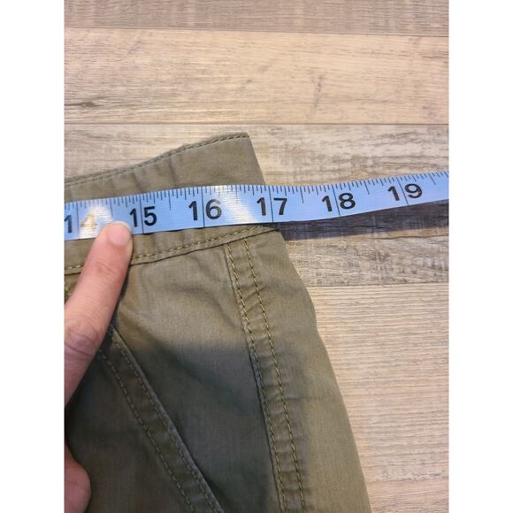 Dockers size 12 womens cuffed shorts - Picture 7 of 9